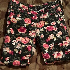 Jordache Black Floral Women's Shorts